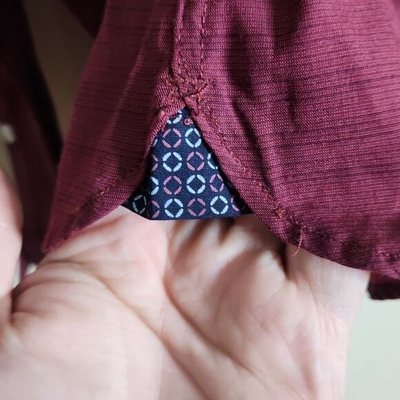 š„Brand New!š„ VanĀ HeusenāMen's Button-up Shirt - SIZEāM - Picture 4 of 9